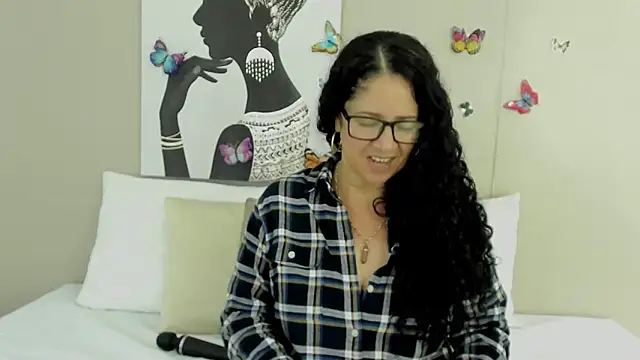 adelesmithh - Adelesmithh's free webcam - UK Sex Cams