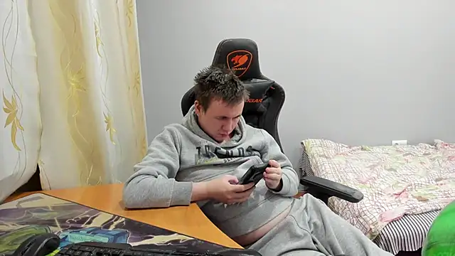 iliaskrislove webcam