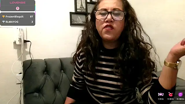 MirandaLatinaLovely webcam