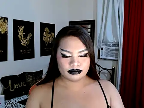 TSbrianaHugeCock webcam