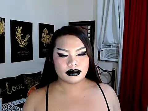 tsbrianahugecock - TSbrianaHugeCock's free webcam - UK Sex Cams