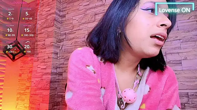 Roxanne_Han webcam stripchat model stream image