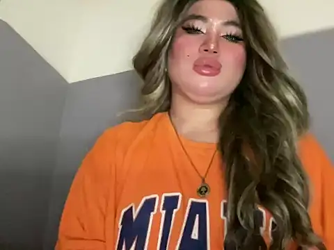 Naughtyrosecum webcam