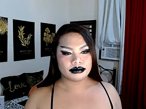 TSbrianaHugeCock webcam