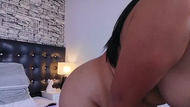 Brenda_morrison18_ webcam