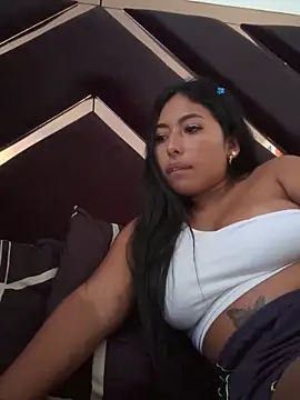 emmyjhonson07 webcam