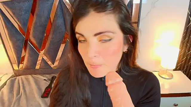 amara_vega - Amara_vega's free webcam