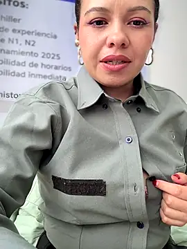 ariana-07 - Ariana-07's free webcam - UK Sex Cams