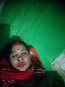 Webcam Model (NEXIQRAN)  is live.Free join now!