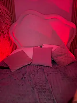 Webcam Model (Valeria_carter)  is live.Free join now!