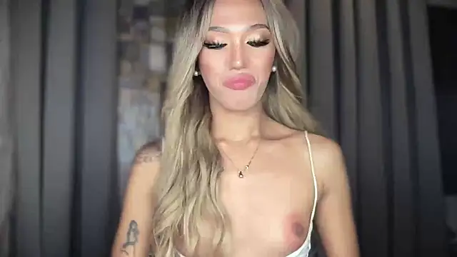 Hotsugarmollyxx webcam