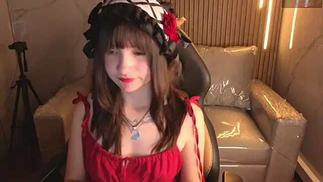 _Charlotte_Collins_ webcam