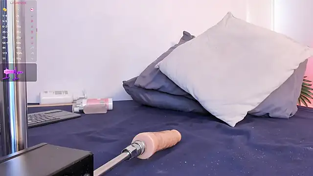 AllisonRoberts_ webcam