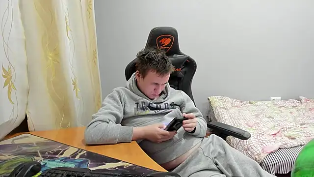 iliaskrislove webcam