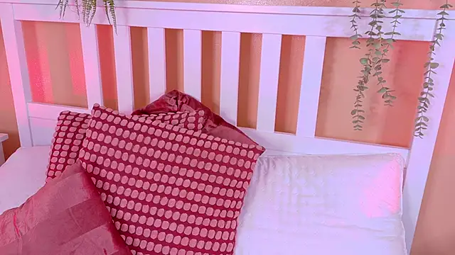 KendalMilleer webcam