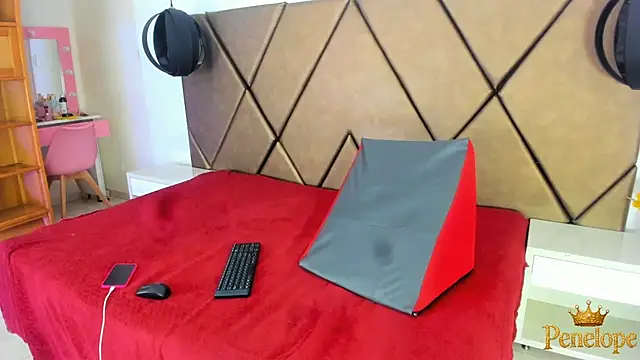 PenelopeGuzman__ webcam