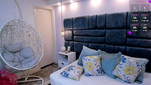 atennea_diiossa webcam