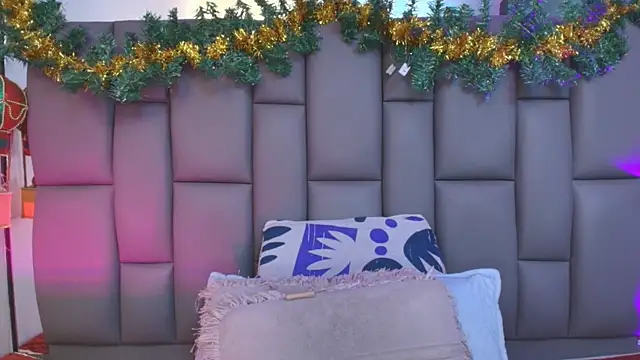 _miabrown_ - _MiaBrown_'s free webcam - UK Sex Cams