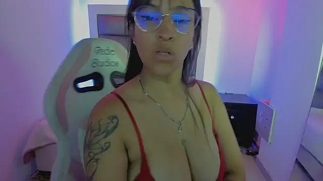 Andrea_brunnette webcam