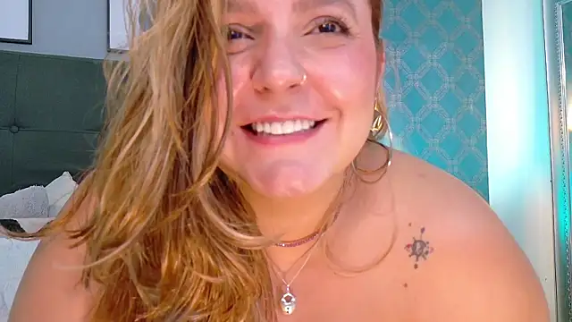 AmbarRoberts_ webcam