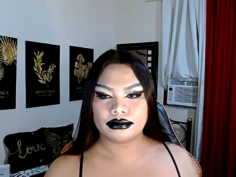 TSbrianaHugeCock webcam