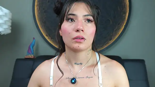 miss_sharlotte18 webcam