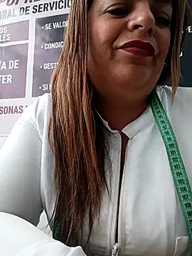 mia-glow - Mia-Glow's free webcam