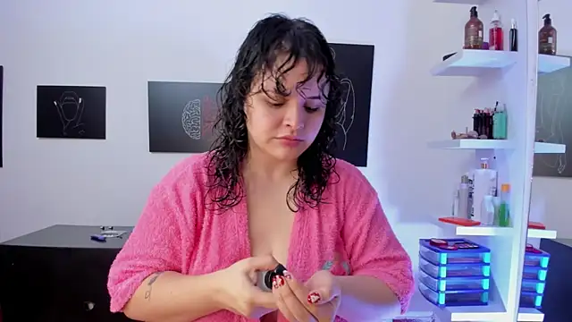 SeleneLuminari8 webcam