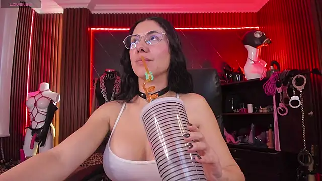 XiaQueen webcam stripchat model stream image