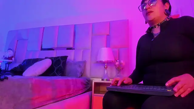 Violett_Sinclair webcam