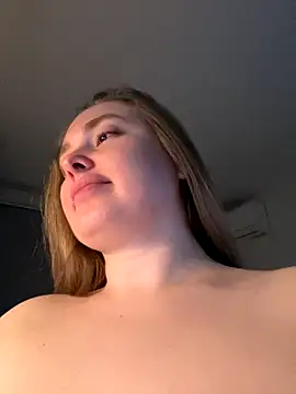 DeniMilkyyyyy webcam