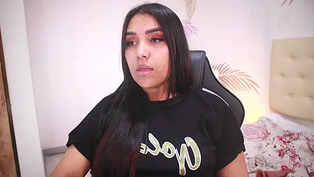 Isabelle_Lane webcam stripchat model stream image