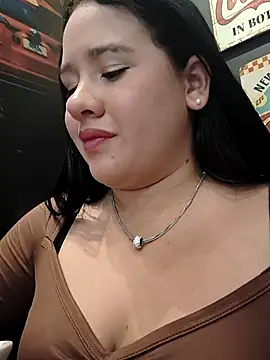 Kendra-daring webcam