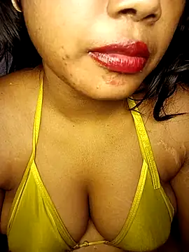 Webcam Model (Hotlisa)  is live.Free join now!