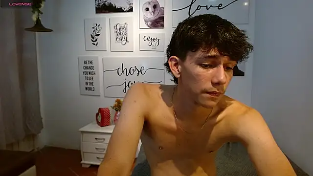 AmethystShadow17 webcam