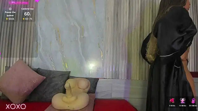 BriannaChelsea webcam