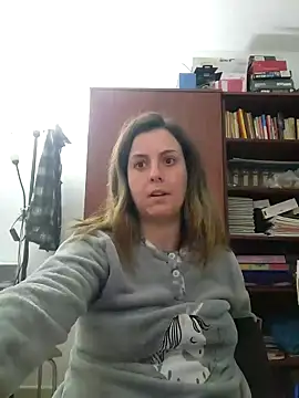 Webcam Model (Sareyxon)  is live.Free join now!