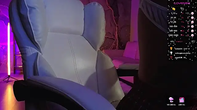 miss_long_legs webcam