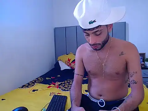 Sexy_accommodating_guys webcam