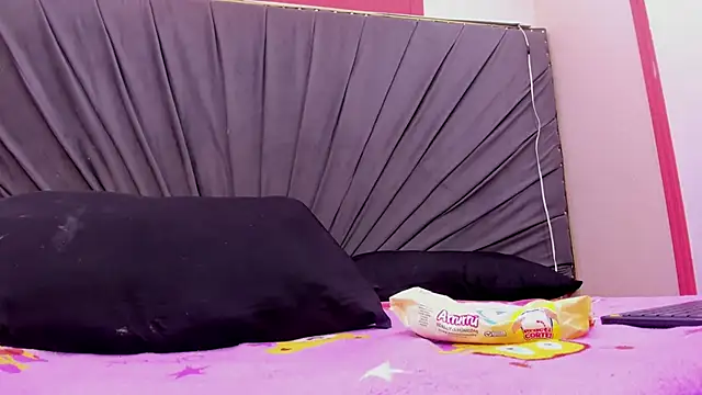 Saray_AssMessy webcam stripchat model stream image