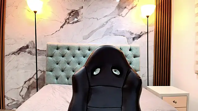 EsmeraldaChantre webcam