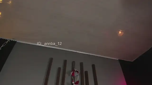 annie_barozzi webcam