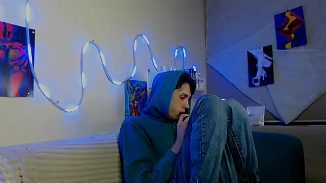 AlexNaughty14 webcam