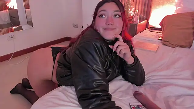 Victoria_Beaumont webcam