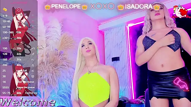 Queens_Wonders_Blonders webcam