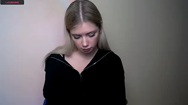 alicehotty_ - AliceHotty_'s free webcam - UK Sex Cams