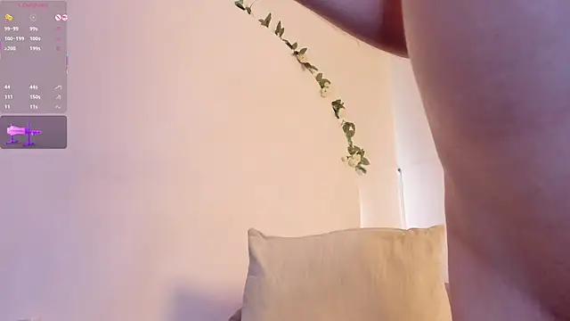 AllisonRoberts_ webcam