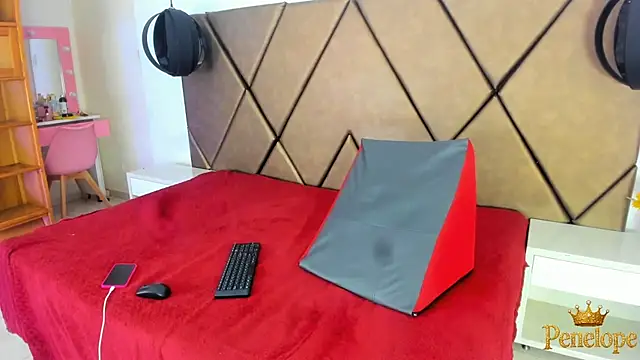 PenelopeGuzman__ webcam