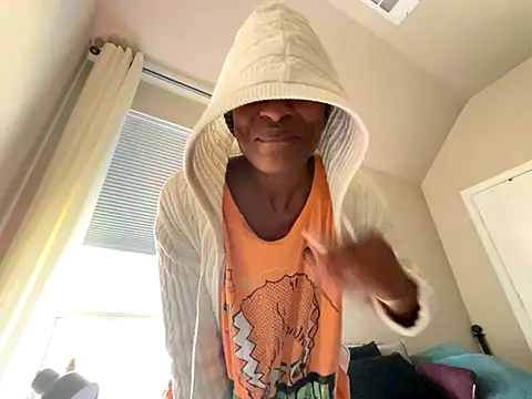 wynterheat (F milf) - ✨2 token turn up✨ NAKED STRIP TEASE show