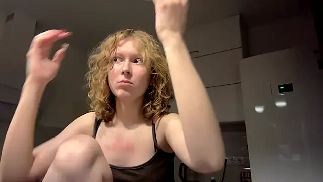 ElfriedaZwack webcam